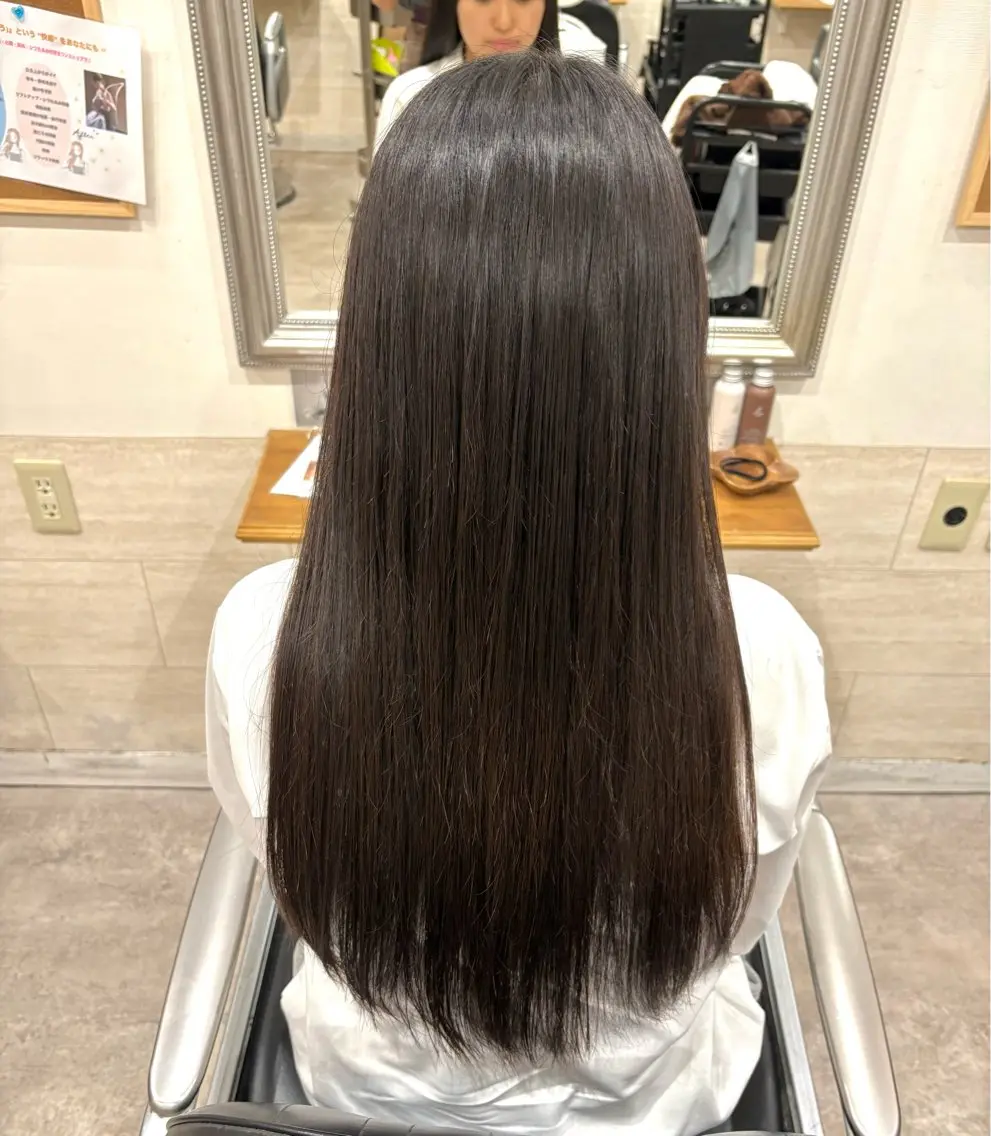 ロング 堀川 希歩のヘアスタイル