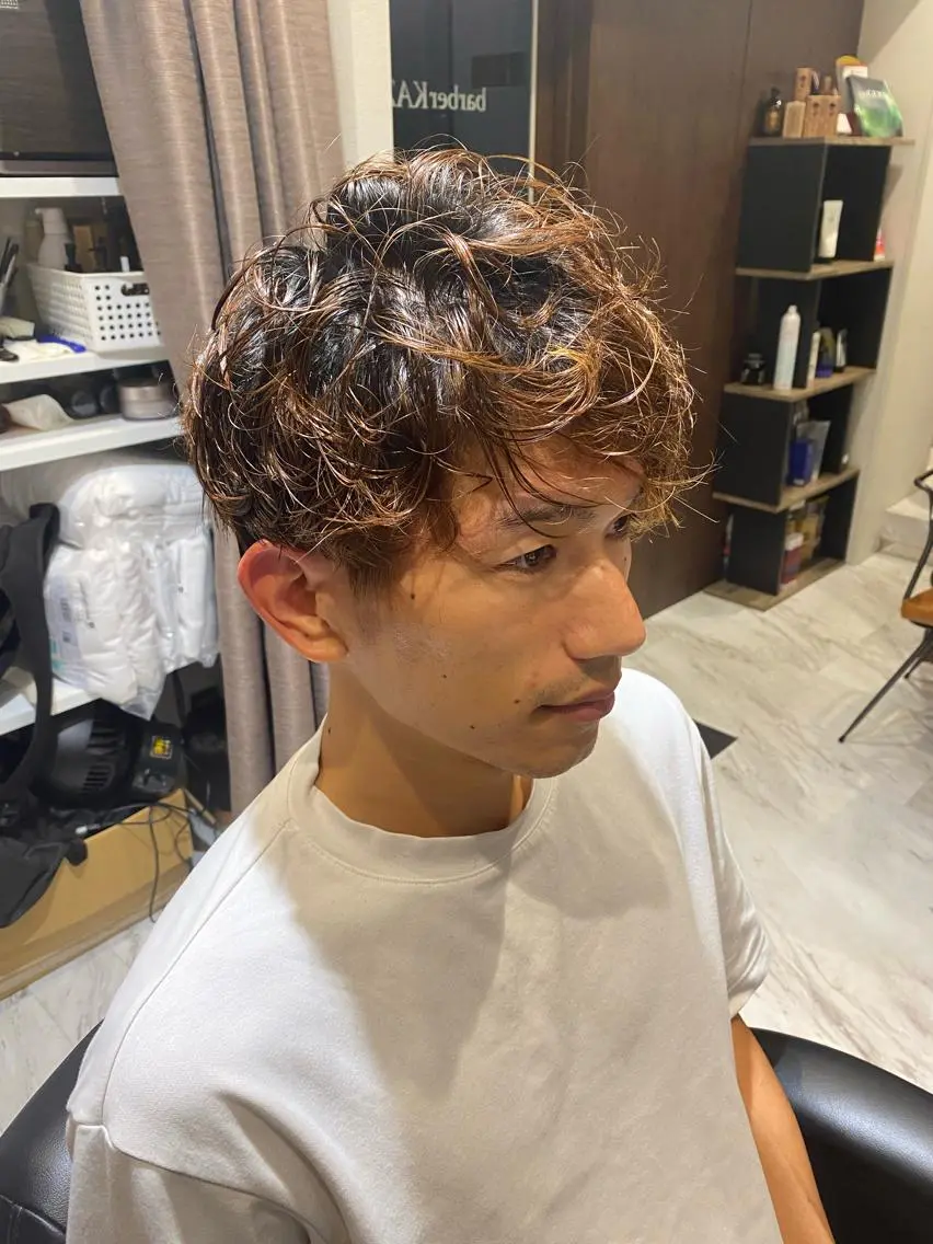 カット＋アイロンパーマ※10月からパーマ液が高騰しておりますので薬代として￥2200いただきます。の写真