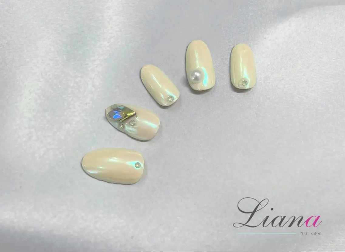 ネイル ハンドネイル Liana CHIYAKOのネイルデザイン