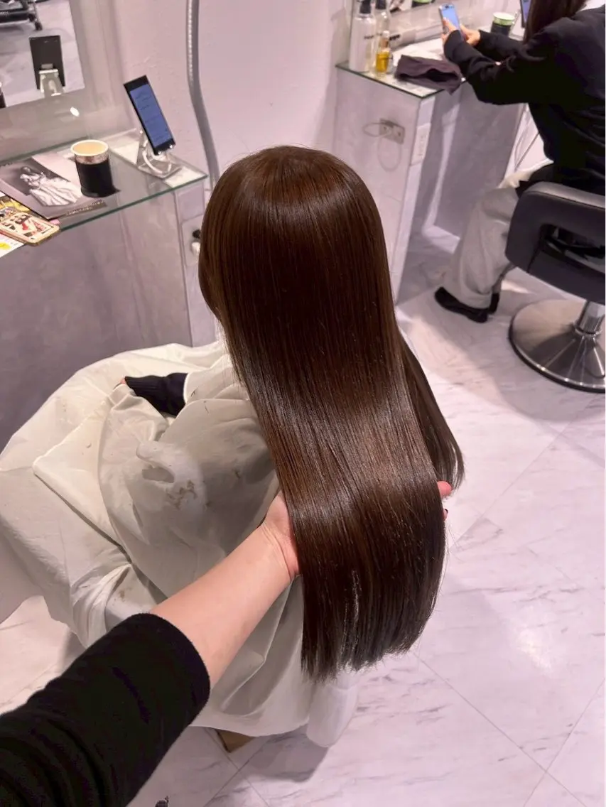 カラー 透明感カラー🫧 EMAのヘアスタイル