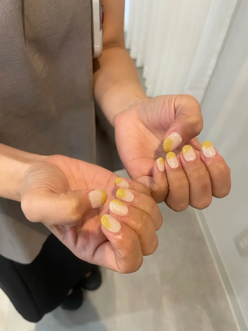 ネイル airi 🤍のネイルデザイン