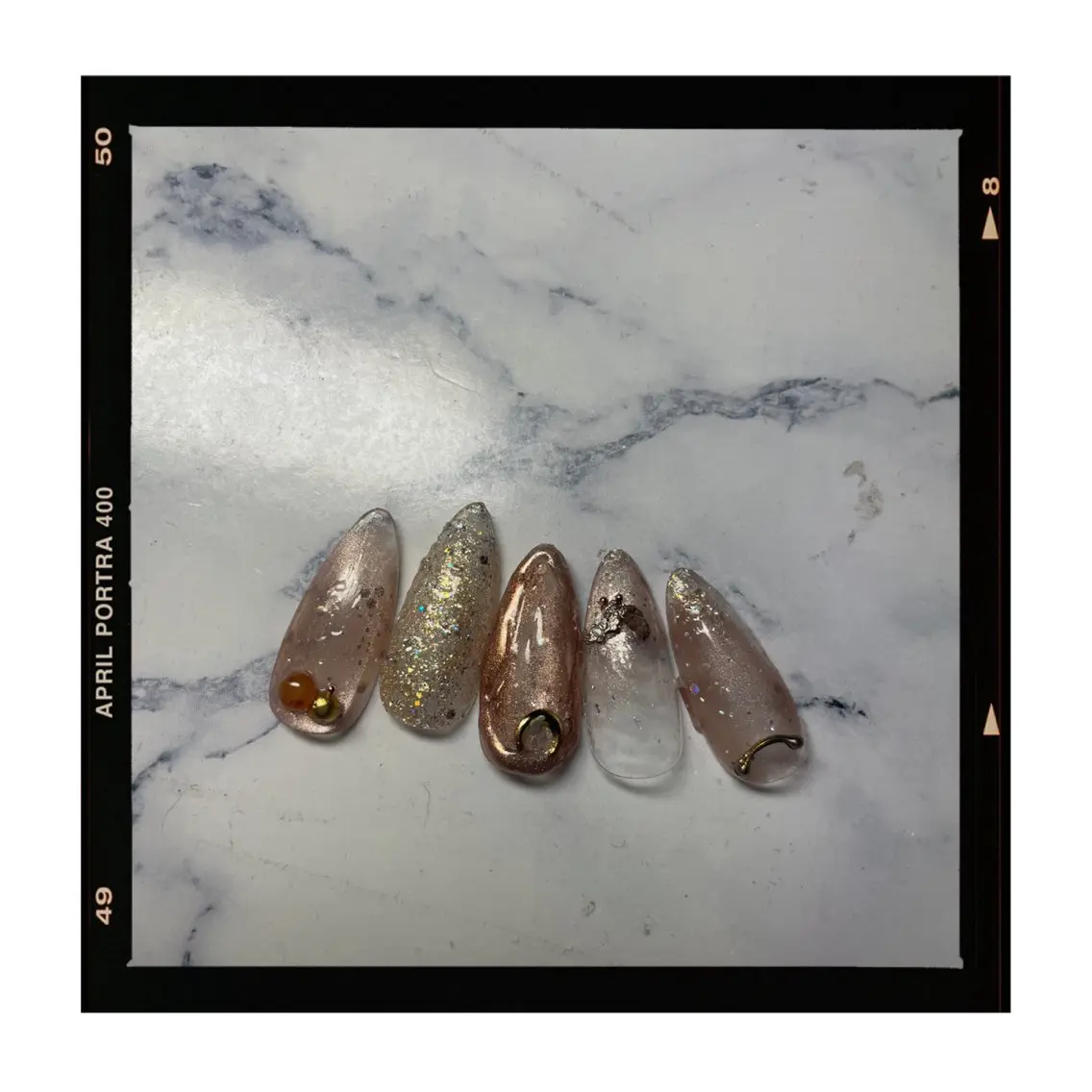 ネイル ブラウン ゴールド ハロウィン マグネットネイル ミラーネイル NAIL★M 真紀のネイルデザイン