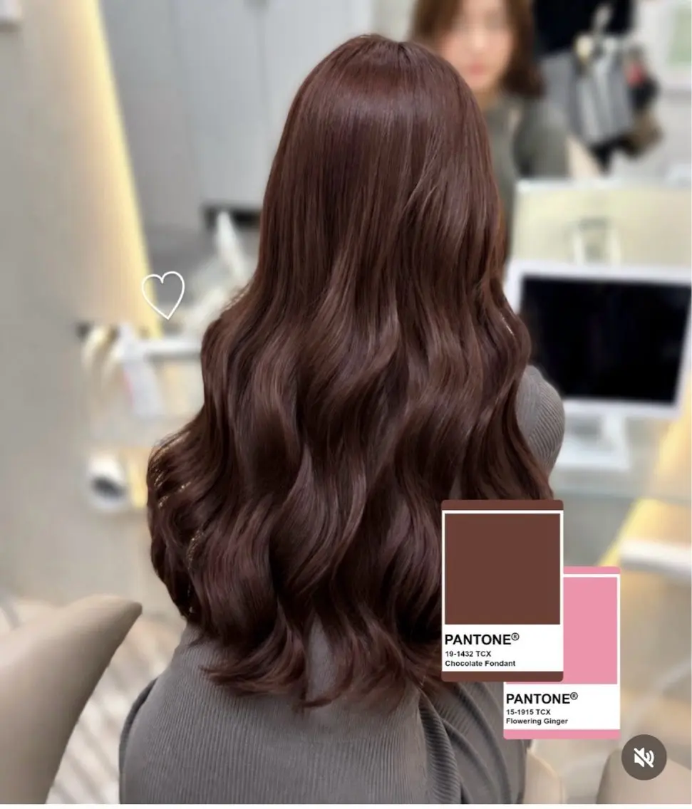 ロング チョコレートブラウン カット ヘアカラー 韓国トレンド💓 阿部あんじゅのヘアスタイル