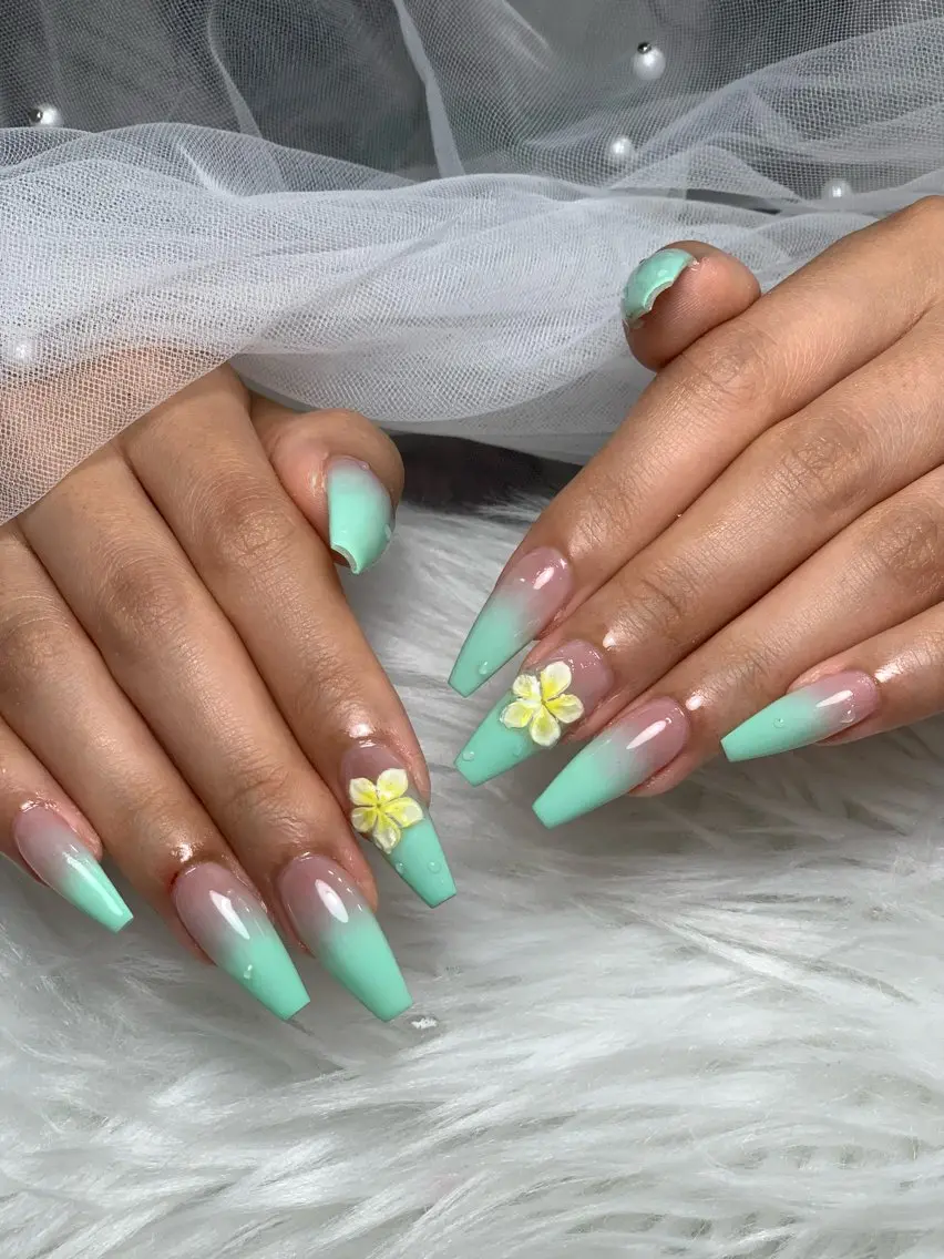 ネイル アートネイル 長さ出し ジェルネイル 韓国ネイル マグネットネイル ハンドネイル Cloudy Chan Nailのネイルデザイン