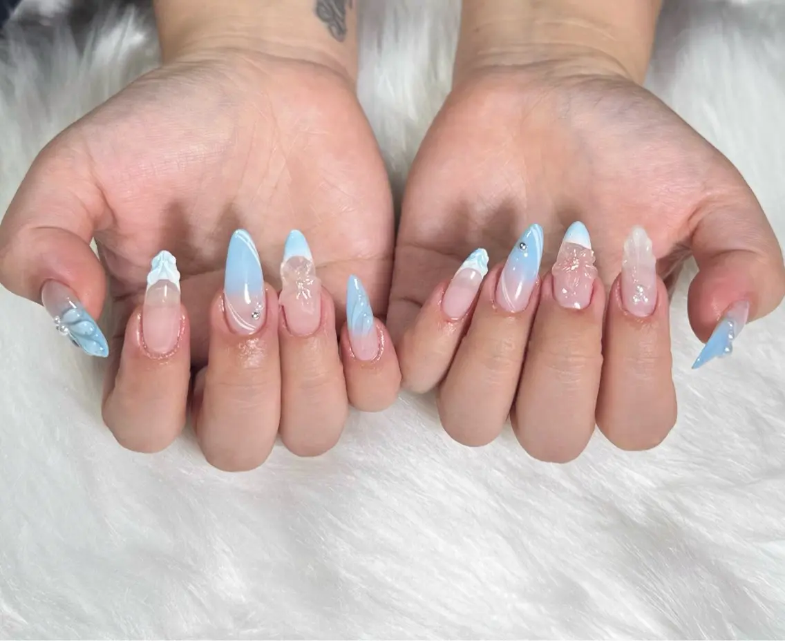 ネイル オーロラネイル チークネイル フットネイル フレンチネイル ジェルネイル Nichi Nailsのネイルデザイン