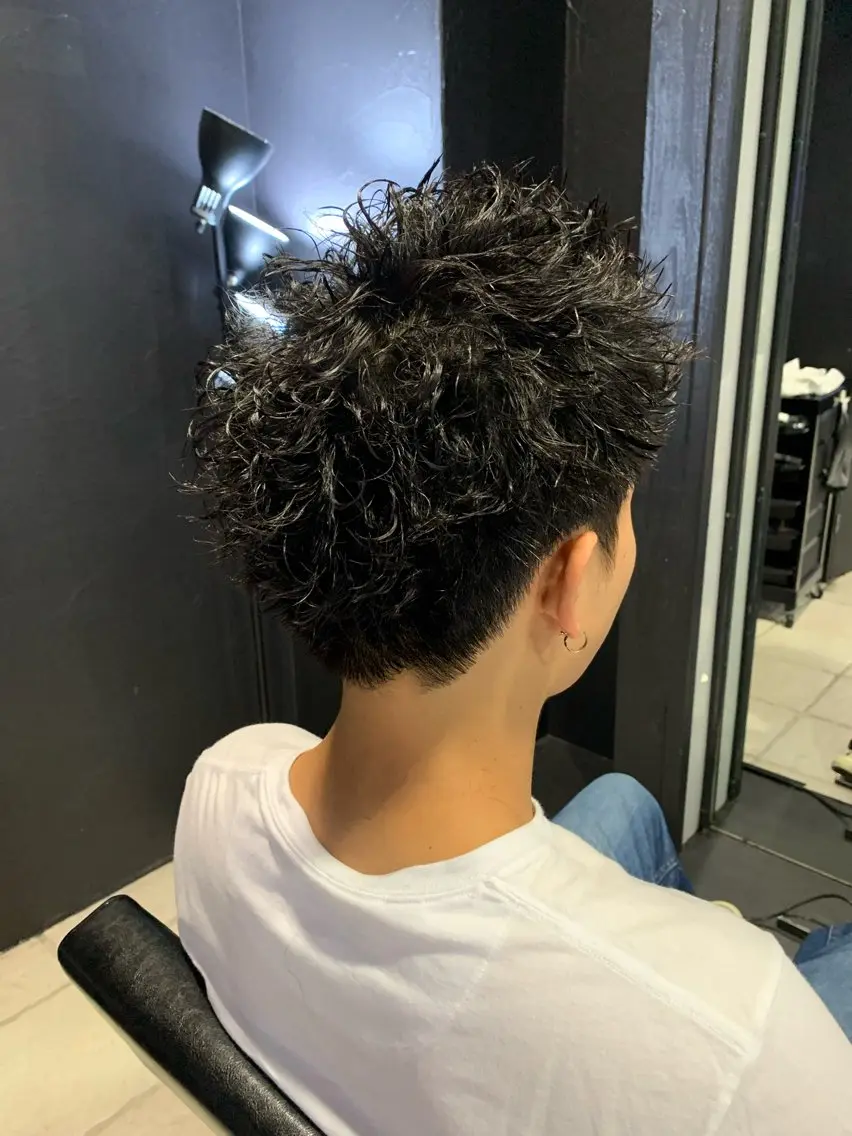ショート メンズ スパイキーショート ショートヘア カット パーマ トリートメント ヘアセット メンズパーマ/難波/ 心斎橋　室園亮佑のヘアスタイル