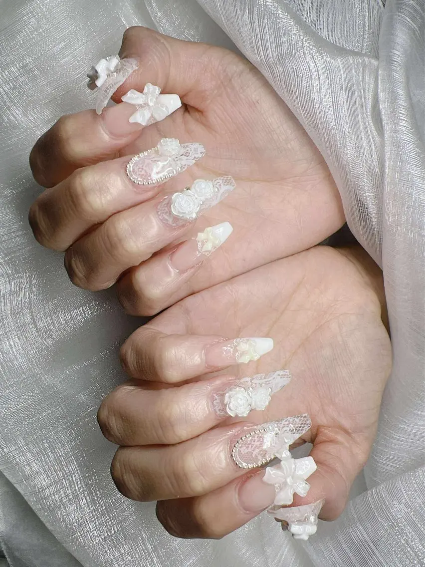 ネイル 長さ出し グラデーション 卒業式 キラキラネイル マグネットネイル ハンドネイル Lee Nailsのネイルデザイン
