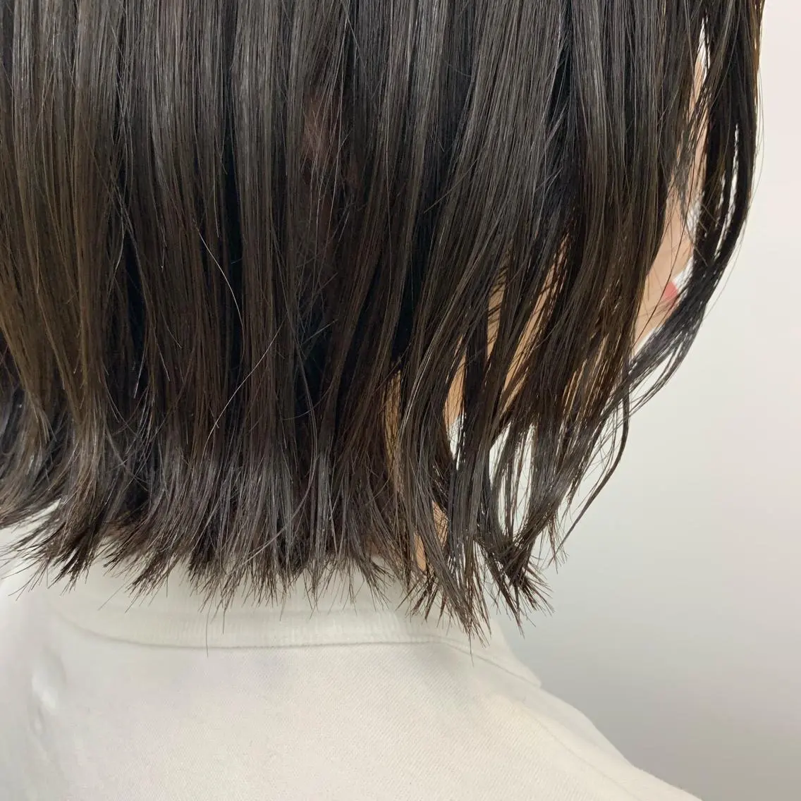 ショート カラー leben serikaのヘアスタイル