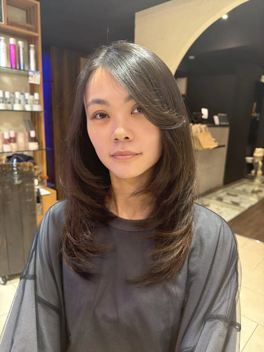 ロング レイヤーカット 髙橋遥 /レディースカットのヘアスタイル