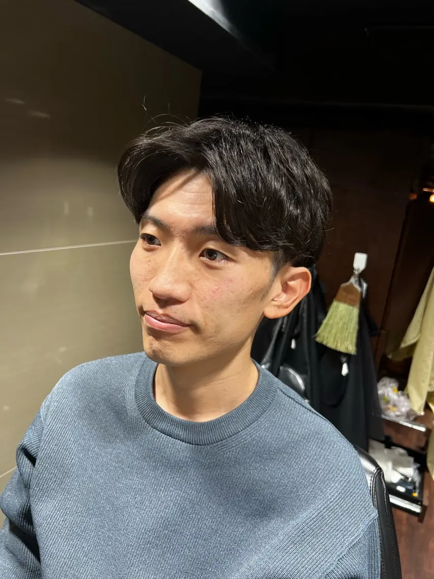 ミディアム 杉原 慶祐のヘアスタイル