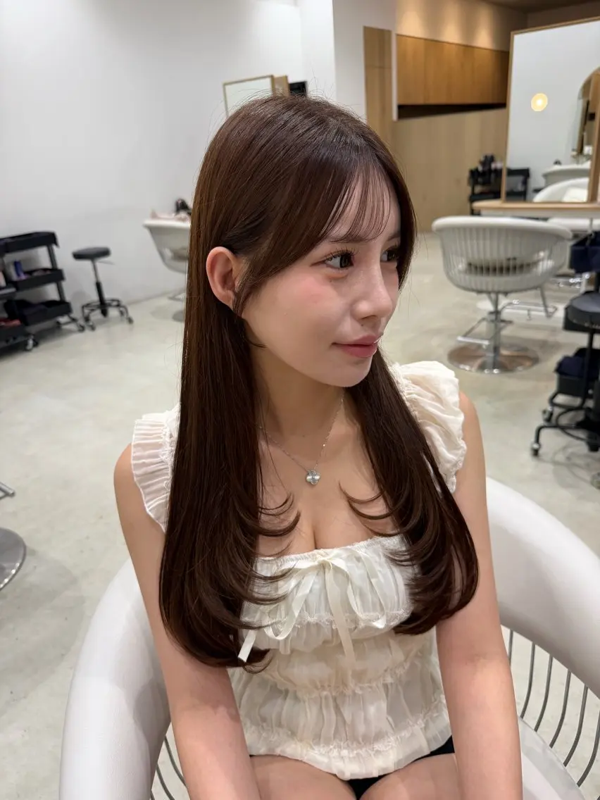 ロング カット トリートメント SONA/レイヤー/ 顔周り/ダブルカラーのヘアスタイル