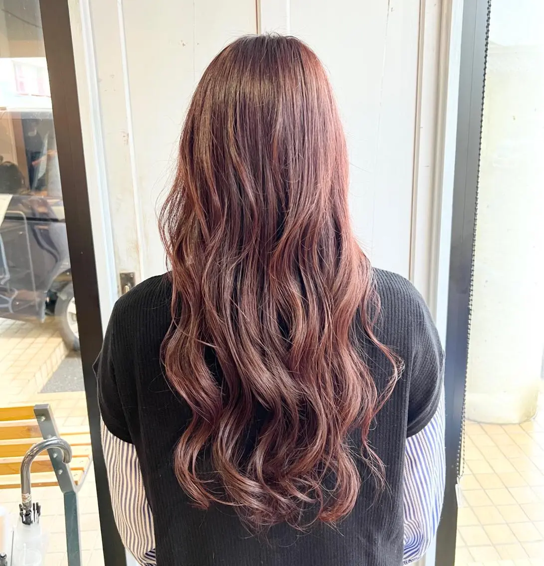 ロング カラー ブラウンカラー ピンクカラー ピンクブラウン カット ヘアカラー トリートメント 堀 望美のヘアスタイル