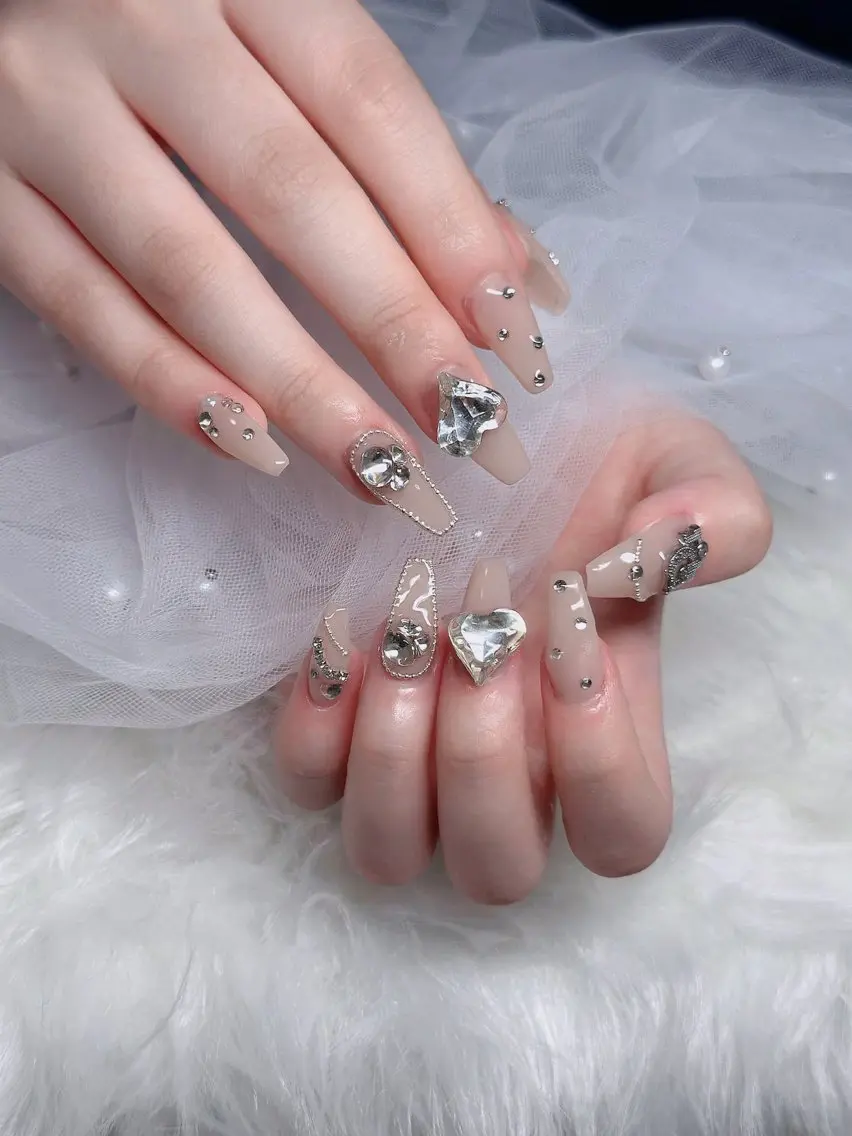ネイル オーロラネイル フレンチネイル ジェルネイル ハロウィン キラキラネイル H.baby Nail Salonのネイルデザイン