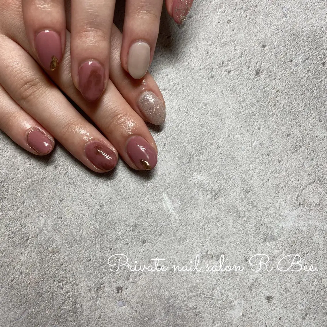 ネイル アニマル柄 アートネイル フレンチネイル ジェルネイル グラデーション ハンドネイル aneu. -アヌ- 💅🫧reinaのネイルデザイン
