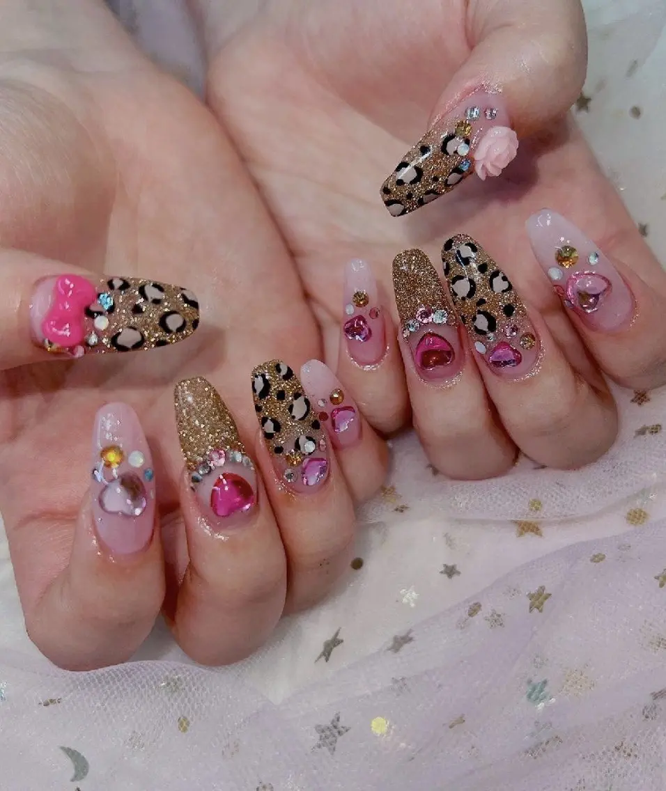 ロング ninabeauty 新宿のネイルデザイン