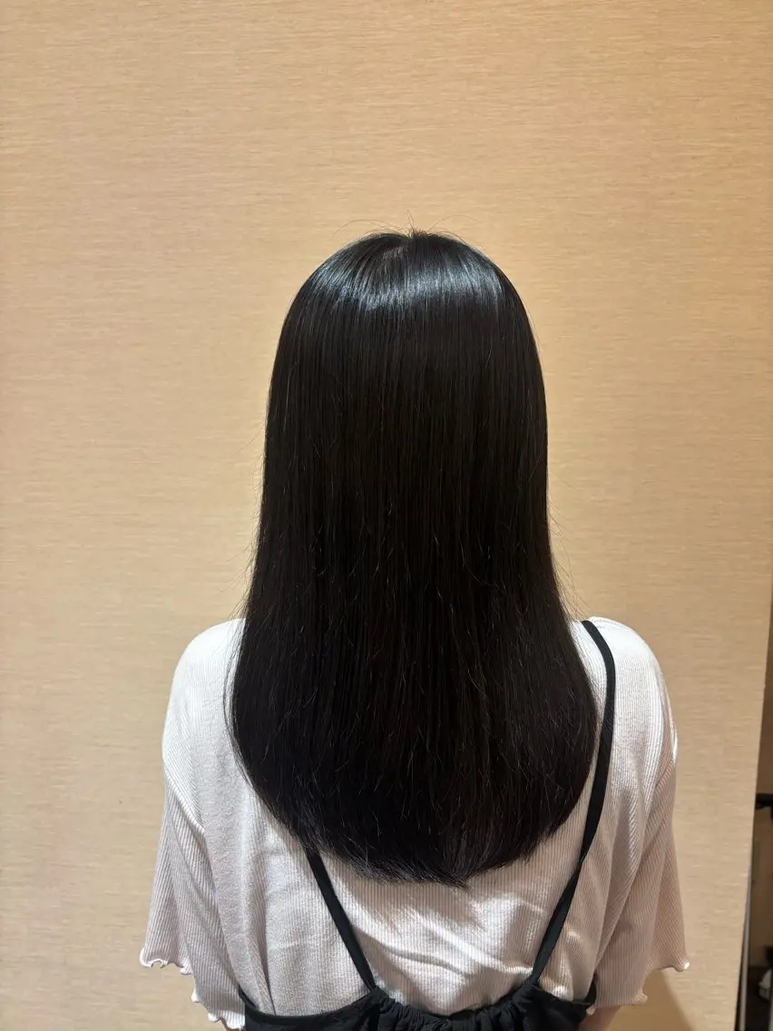 セミロング affetto山田 彩智のヘアスタイル