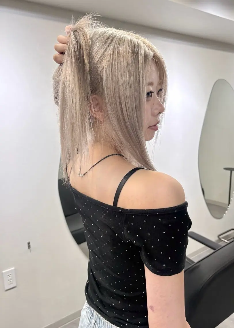 セミロング カラー ヘアアレンジ ヘアカラー 🌈【🎀ヘアデザイ ナー🎀】✨ノン✨のヘアスタイル