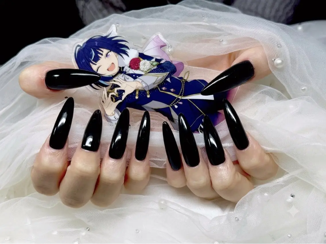 ネイル ロングネイル ワンカラーネイル スーパーロングネイル ハンドネイル サロンドポメ SHIZUKUのネイルデザイン
