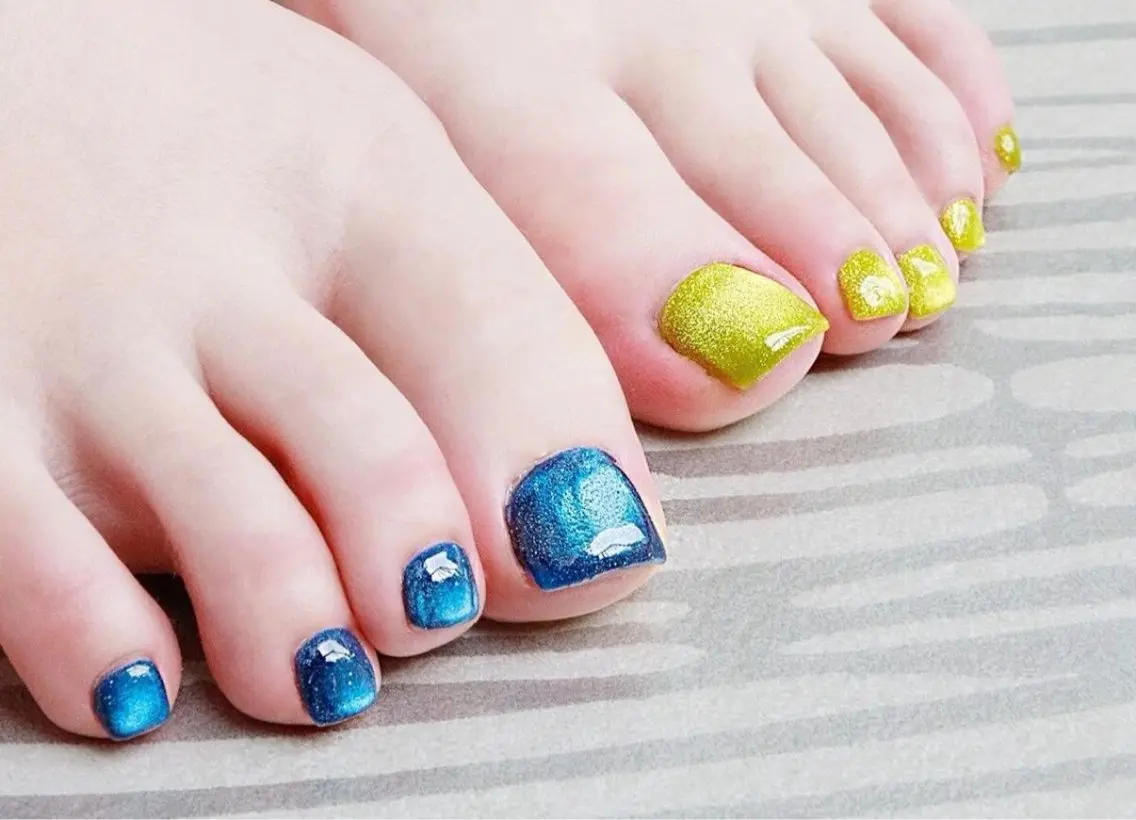 【FOOT】 個性派マグネット&ミラー&フラッシュネイル(オフ有orオフ無):¥6900→¥6400の写真