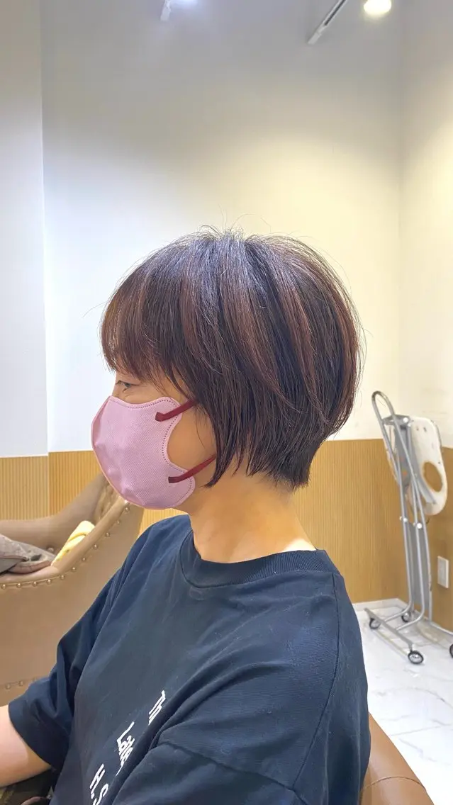ショート くせ毛 ショートヘア 坂井 茅聖のヘアスタイル