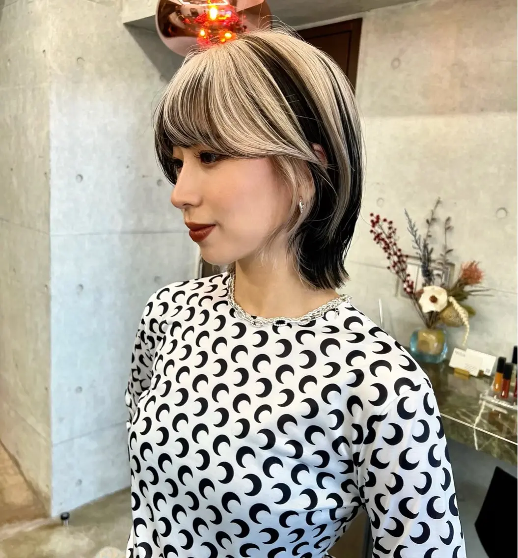 ミディアム カラー カット ヘアカラー ハイトーンカラー/ さらさのヘアスタイル