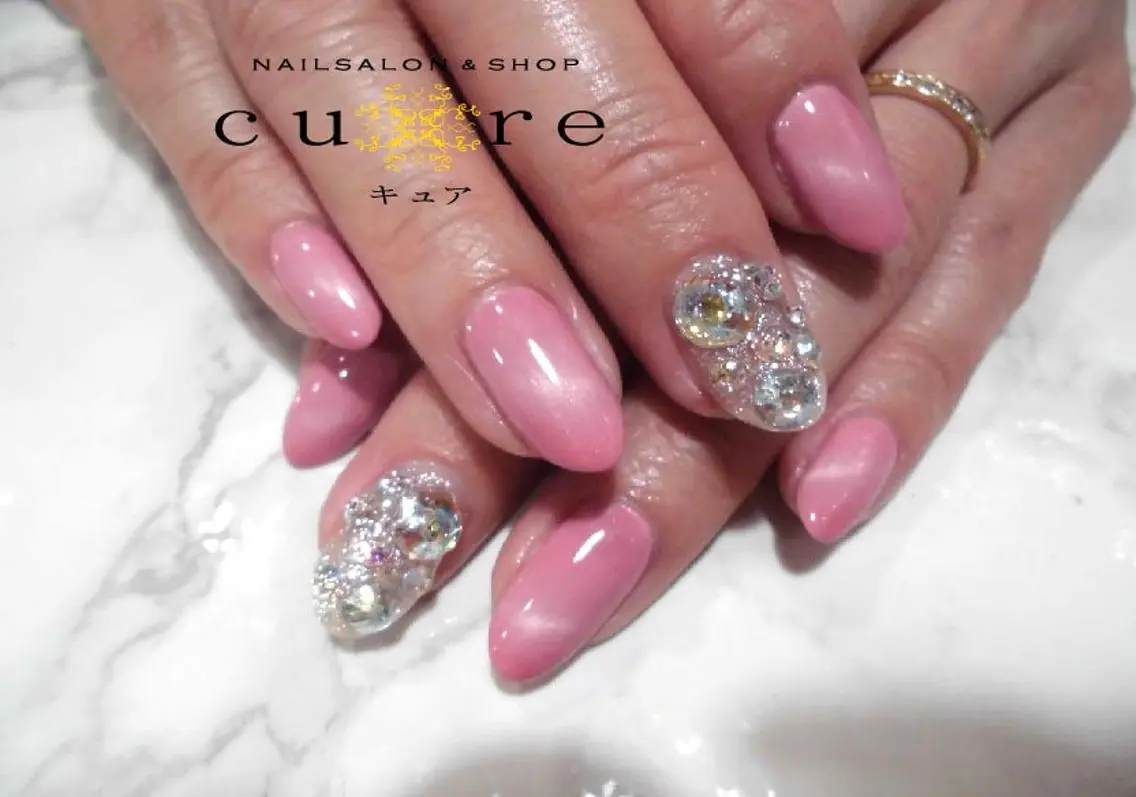 ネイル キラキラネイル ネイルサロン Cureのネイルデザイン