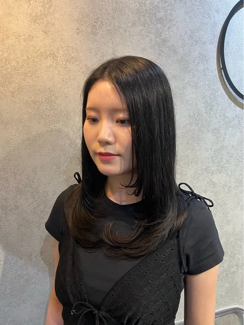 ミディアム カット ヘアカラー トリートメント 暖色カラー/パラッと Bob/モエのヘアスタイル