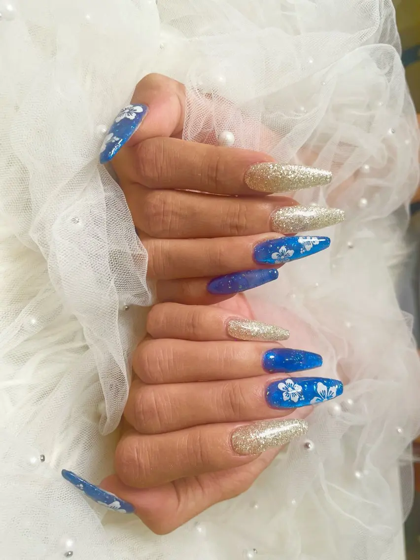 ネイル UnFLAIR NATSUKIのネイルデザイン