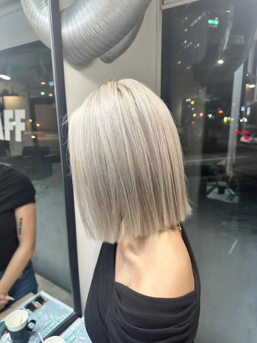 ミディアム カラー ヘアカラー トリートメント ヘアセット 難波ブリーチカラー 伊藤洋輝のヘアスタイル