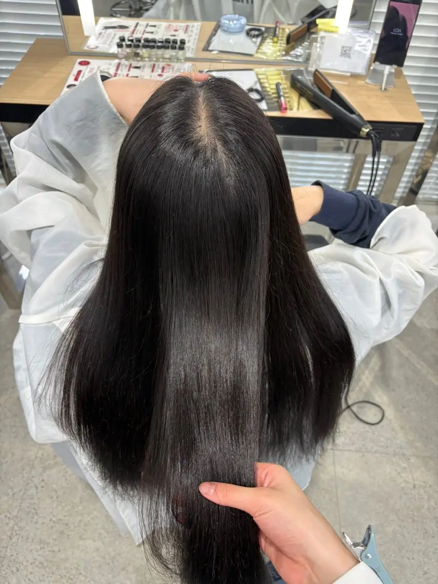 カラー 透明感カラー🫧 EMAのヘアスタイル