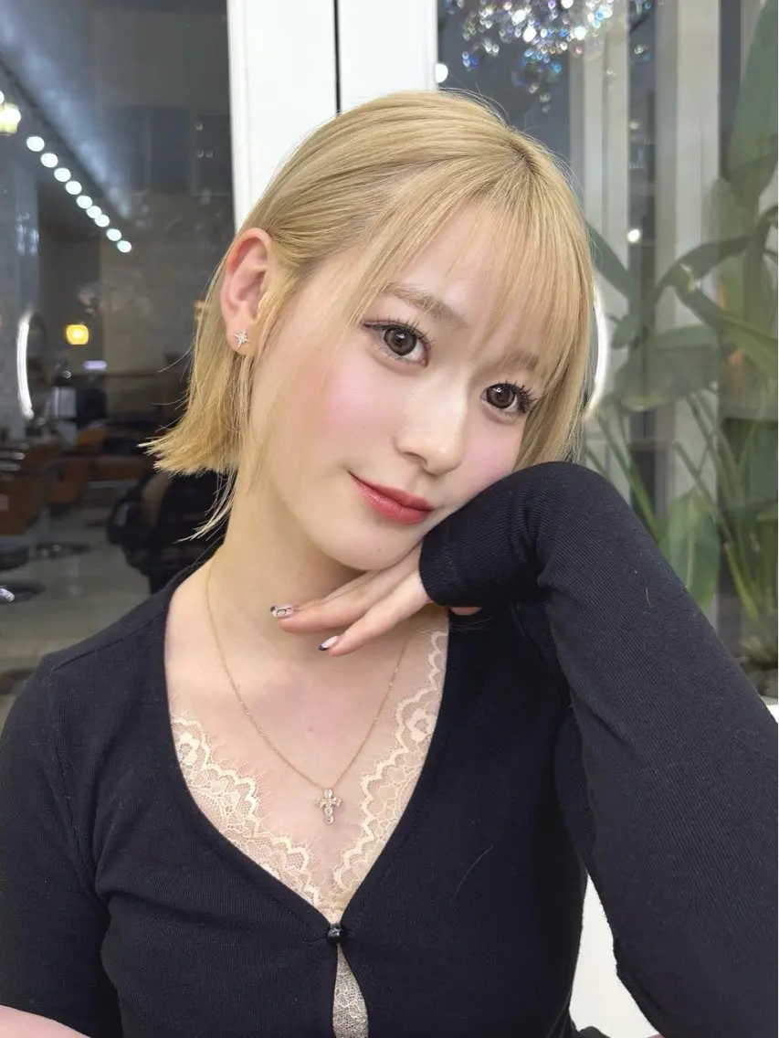 ショート カラー ヘアカラー トリートメント ヘッドスパ 【店長】ブリーチ指名 No.1戸塚優思のヘアスタイル