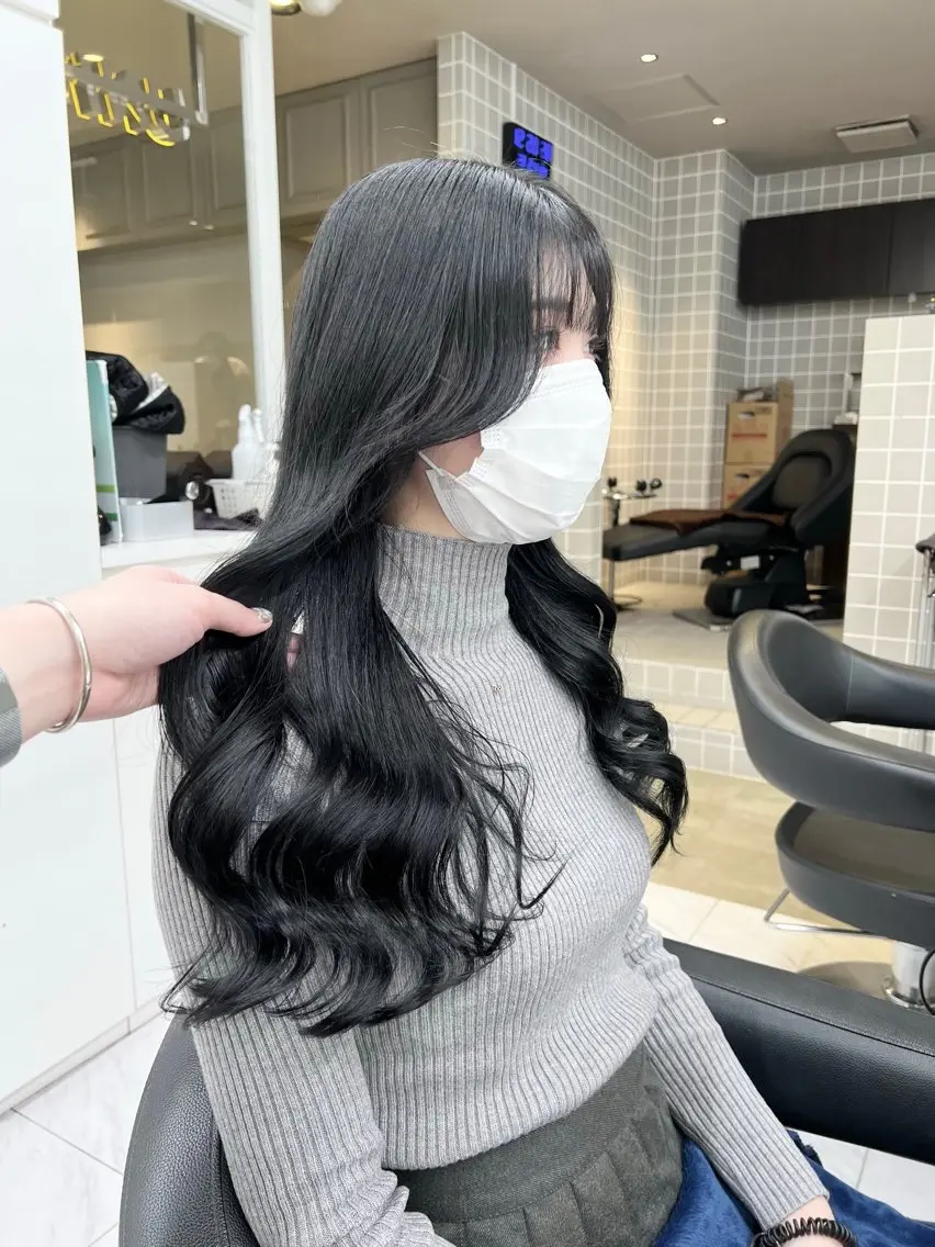 ロング カラー パーマ ヘアアレンジ メンズ 上品＆韓国風 🥀海心🥀のヘアスタイル
