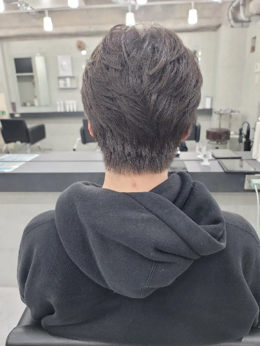 ショート カラー ❇️安達 優心❇️ レイヤー/艶髪特化のヘアスタイル