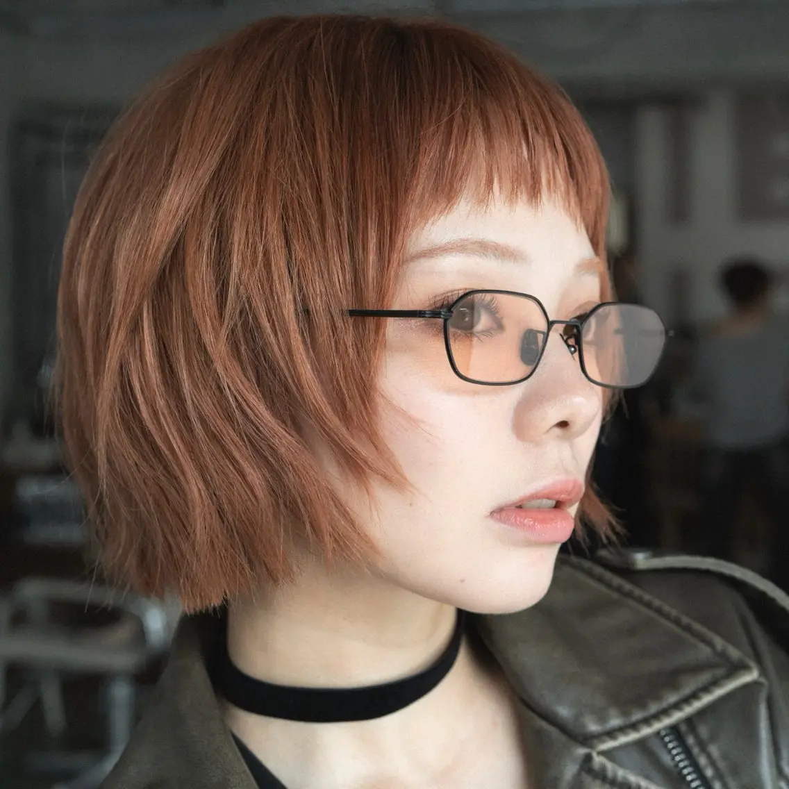 ショート カラー カット ヘアカラー トリートメント ウルフ/シャギーカッ ト/ハッシュカットのヘアスタイル