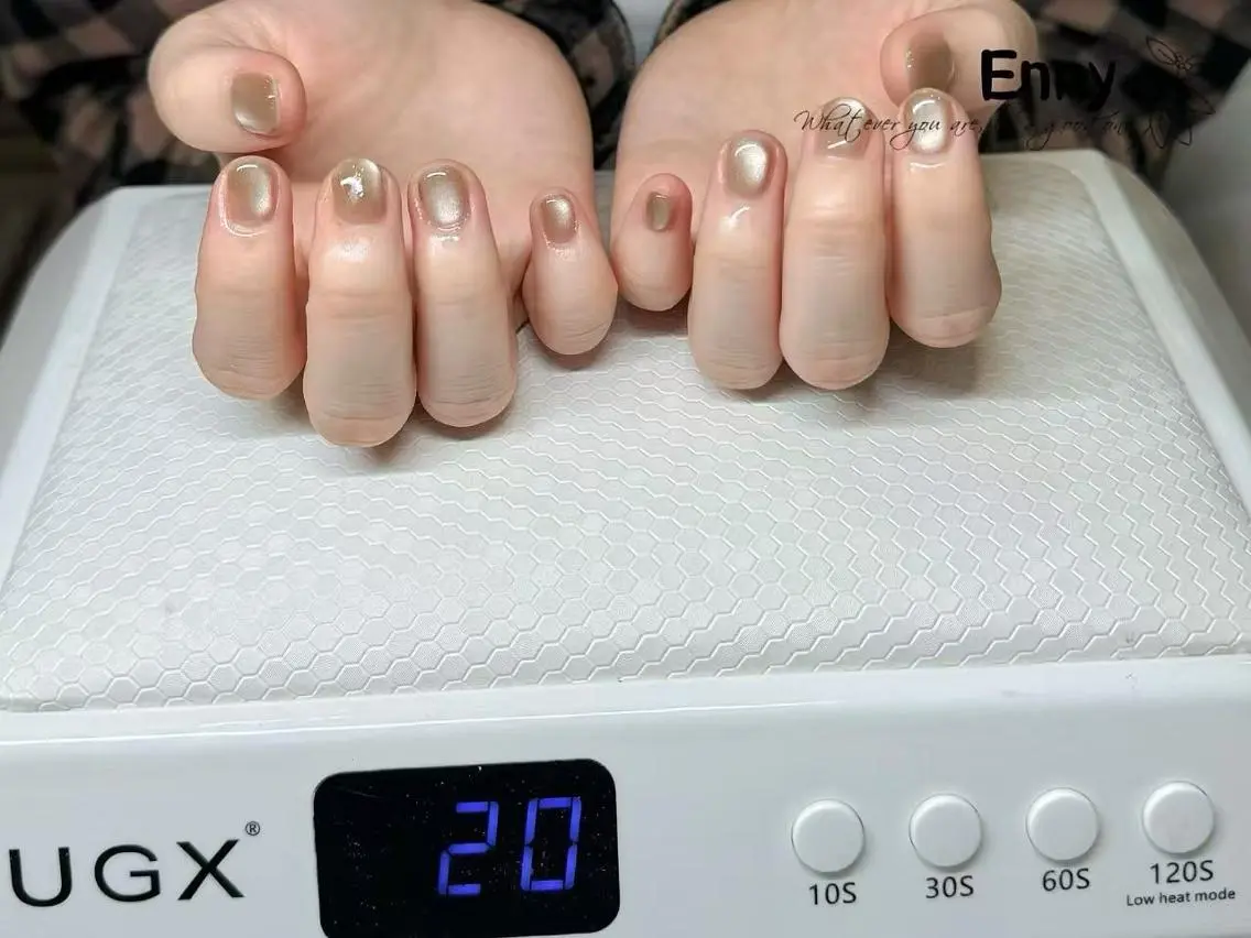 ネイル チークネイル 長さ出し フラッシュネイル フットネイル フレンチネイル Nailsalon Ennyのネイルデザイン