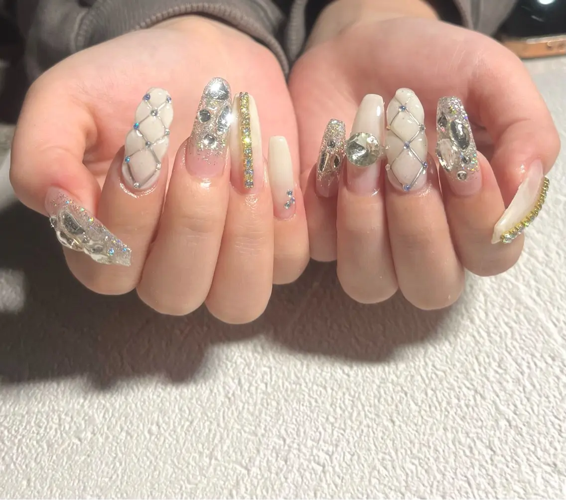 ロング 2DY NAIL SALONのネイルデザイン