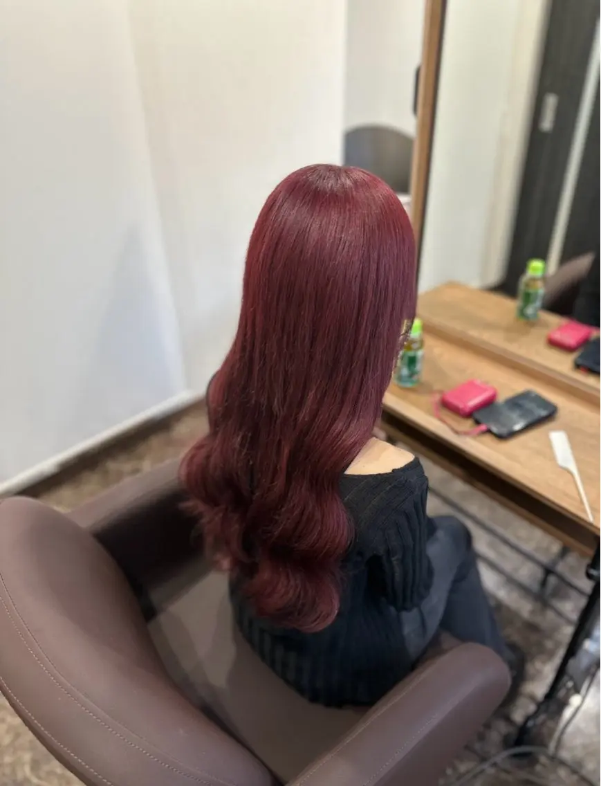 カラー ブリーチ レッドカラー TOMOMI /フロレゾンのヘアスタイル