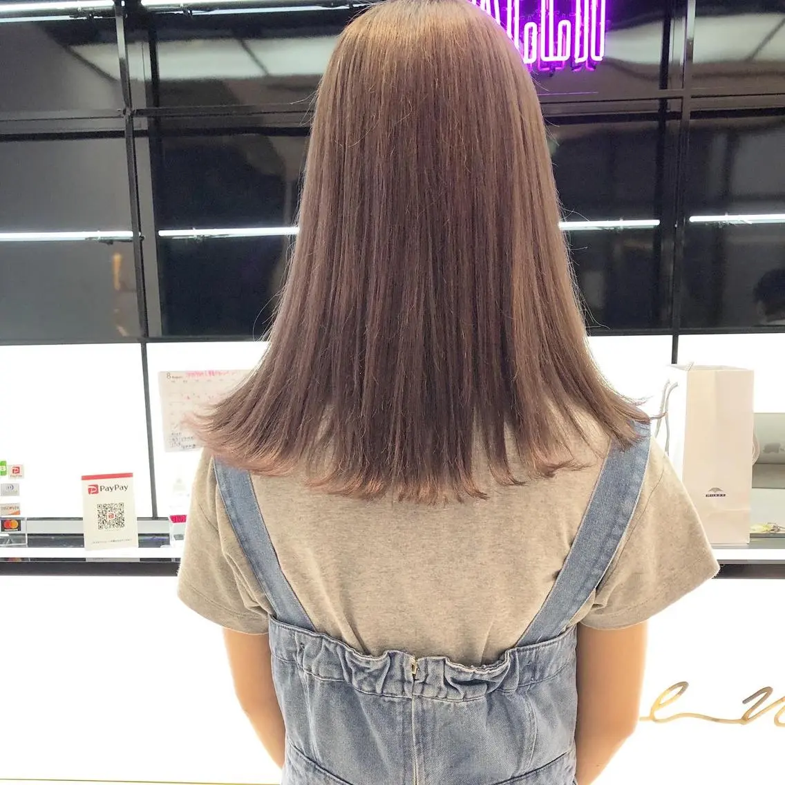 ミディアム カラー カット ヘアカラー 相川 愛実のヘアスタイル