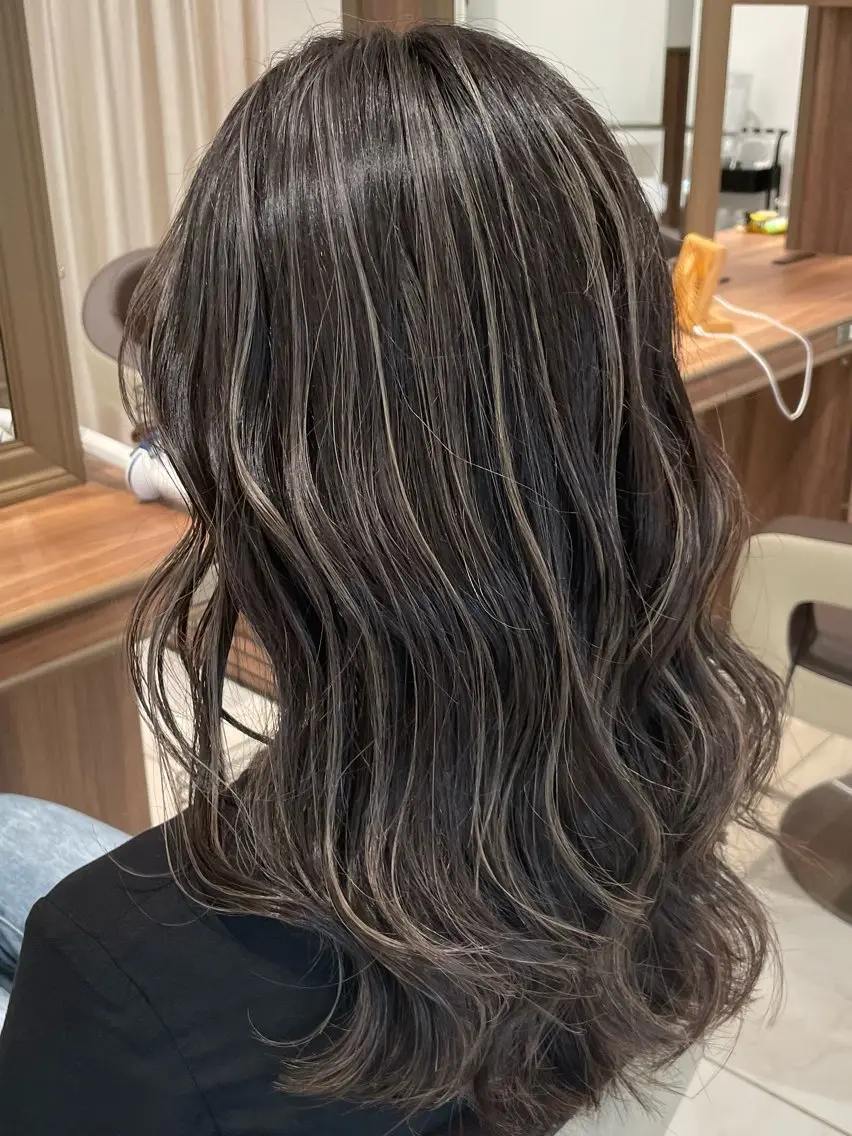 ロング ヘアカラー 髪質改善×透明感 カラー🫧ふうま🪽のヘアスタイル