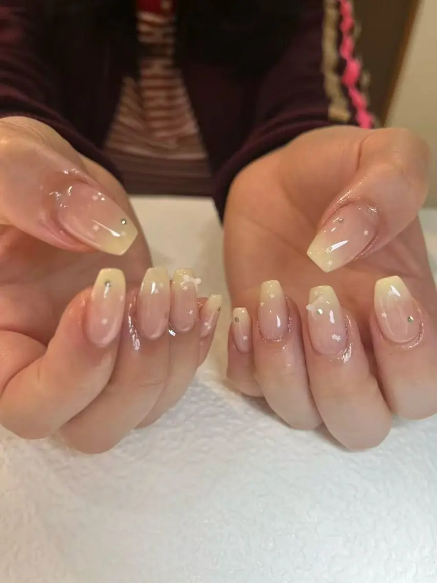 【ハンド】🎀カラーグラデーション4980➕オフ600¥🎀注意⚠️土、日曜日5980¥の写真