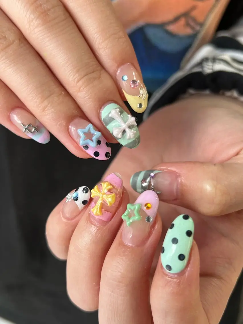 ネイル ハンドネイル Hata nail 🎀個性派ニュアンスのネイルデザイン