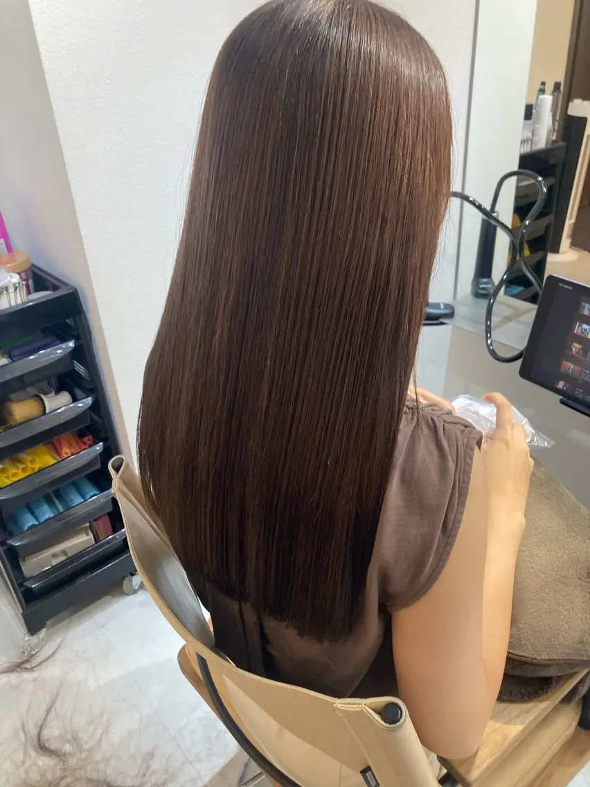 ロング ✨色持ちの良い艶 カラー✨蟹江真世のヘアスタイル