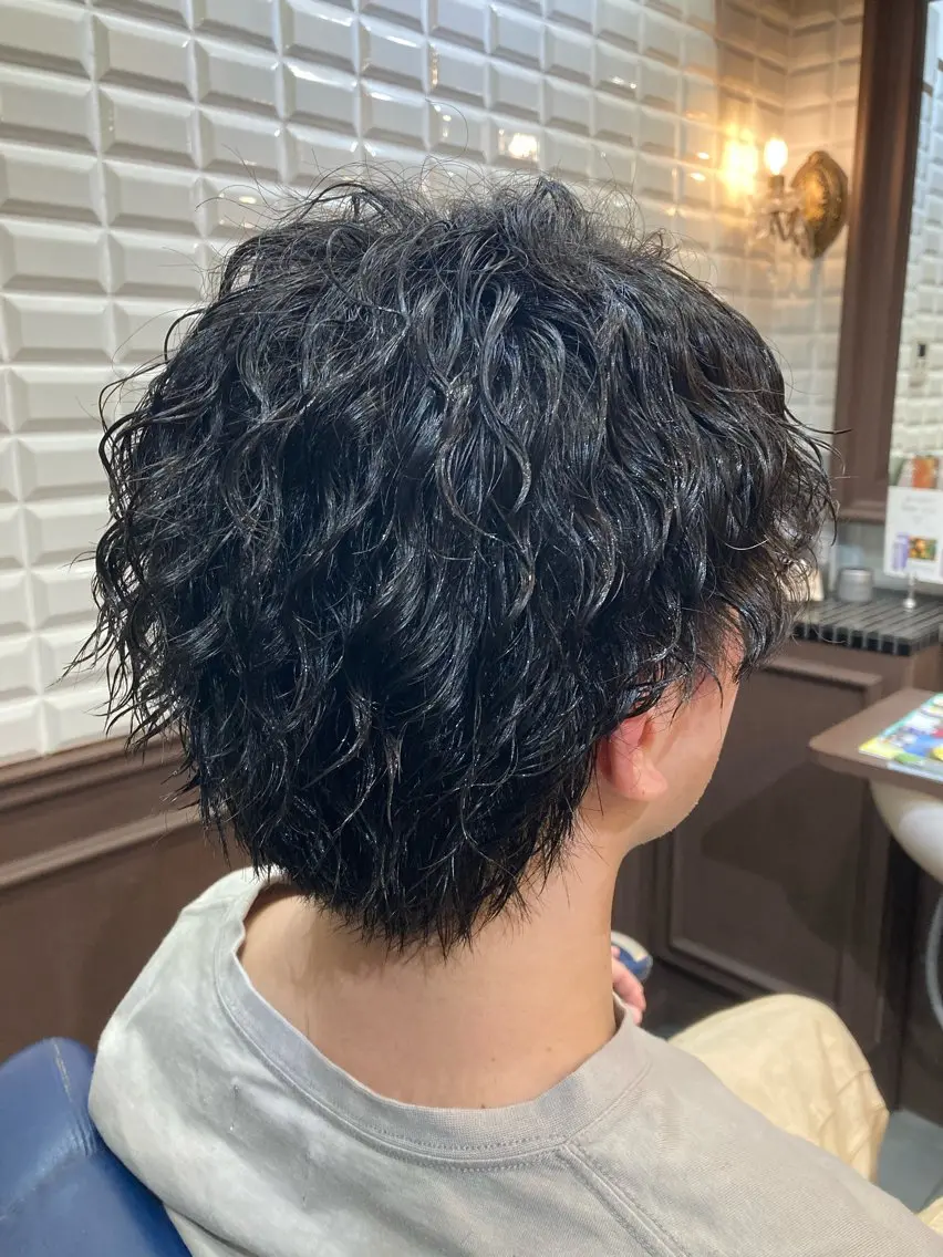 パーマ メンズ フェードカット メンズハイライト メンズメッシュ メンズパーマ スキンフェード カット ヘアカラー パーマ トリートメント ルピナス中田店長 山口大地のヘアスタイル