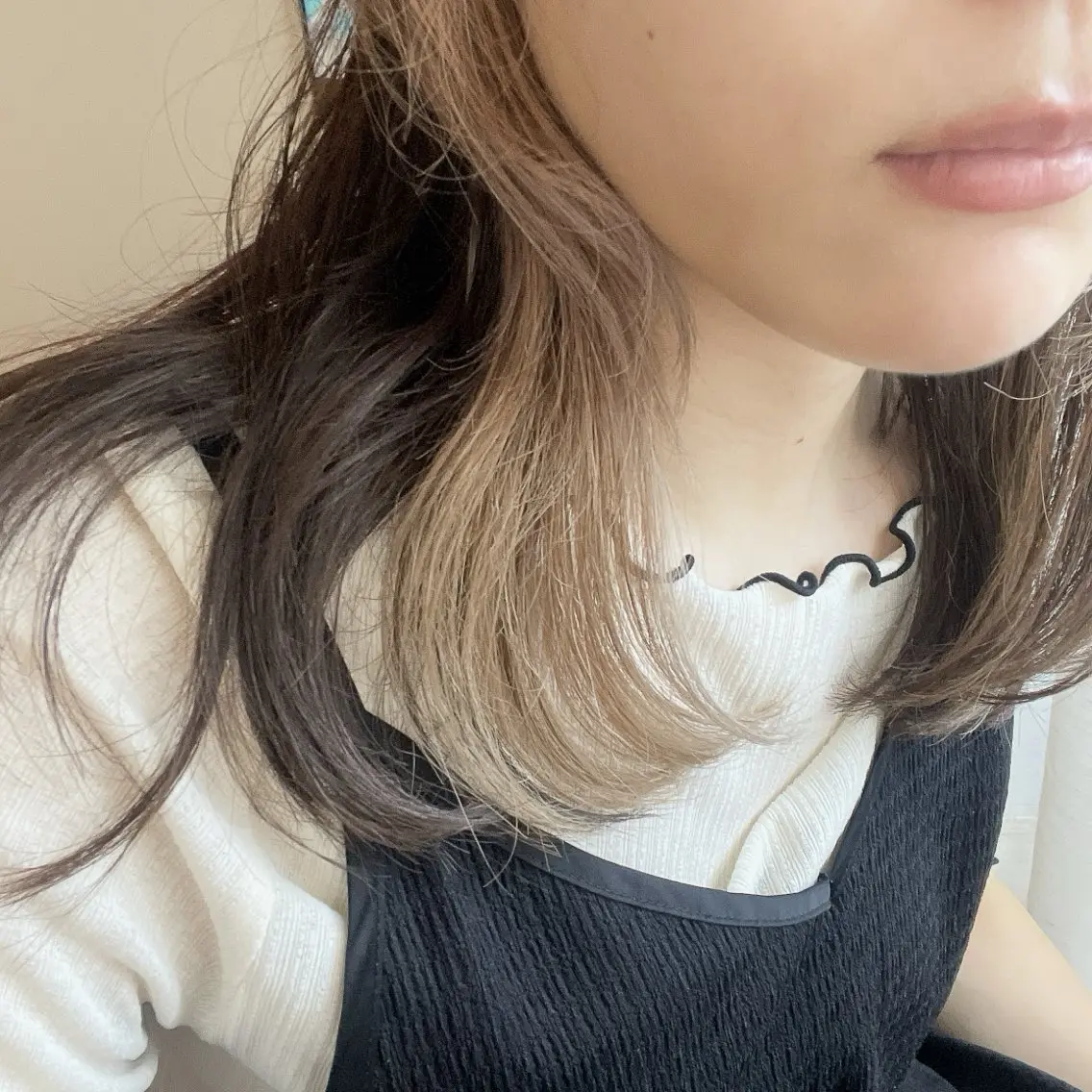 セミロング カラー ベージュカラー インナーカラー ホワイトベージュ ナギ『kii』 福岡美容室🇰🇷のヘアスタイル