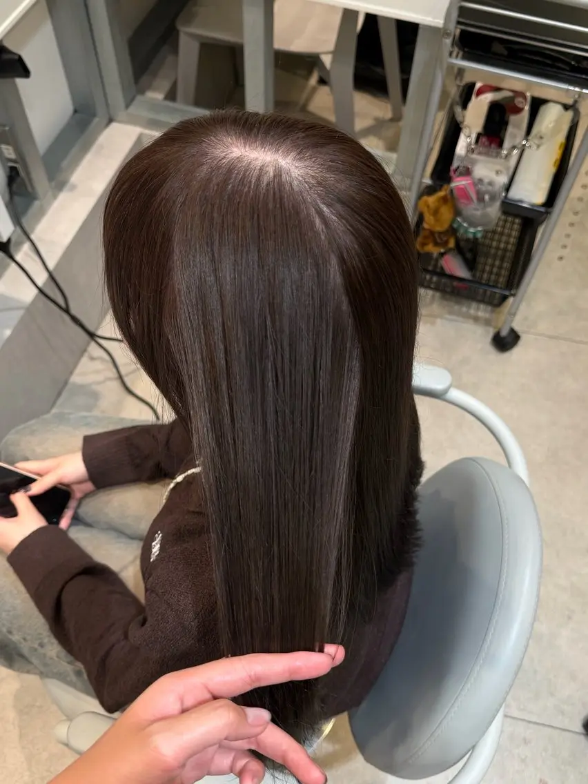 カラー グレージュ パープルグレージュ ヘアカラー kotoha 🧸💖のヘアスタイル