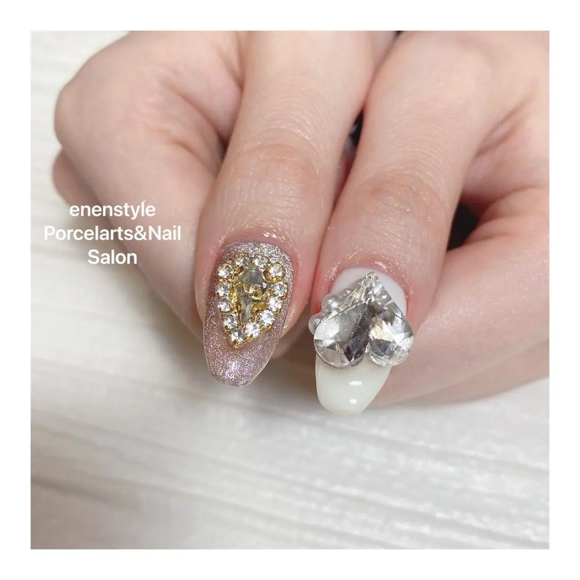 ミディアム ネイル 🐾enen style 🐾のネイルデザイン