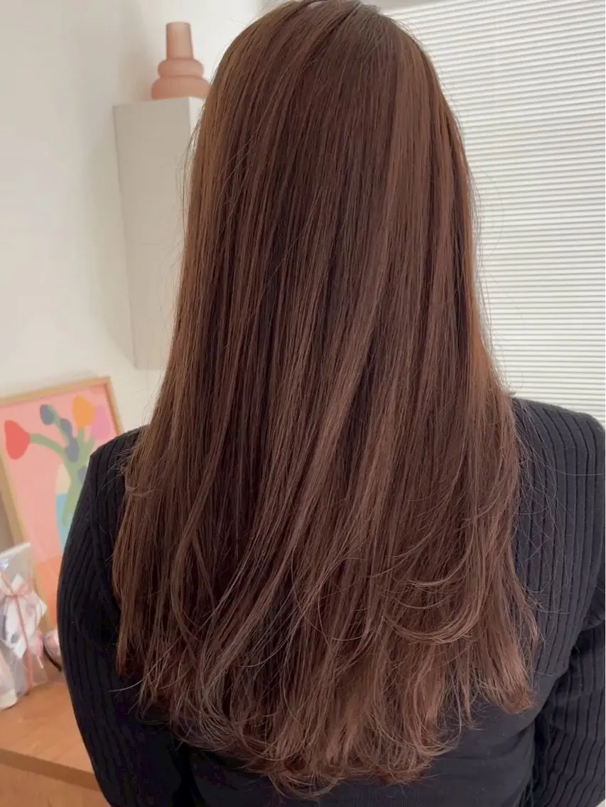 ロング カラー 森 彩夏のヘアスタイル