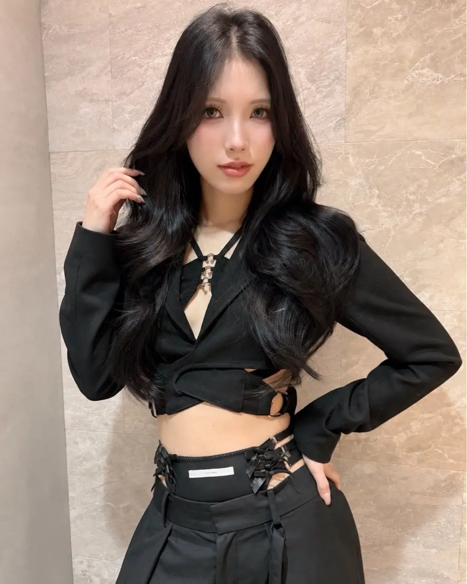 ロング カット ヘアカラー トリートメント 仙台Ｉ韓国レイヤー Ｉ髪質改善Ｉ伊藤拓海のヘアスタイル