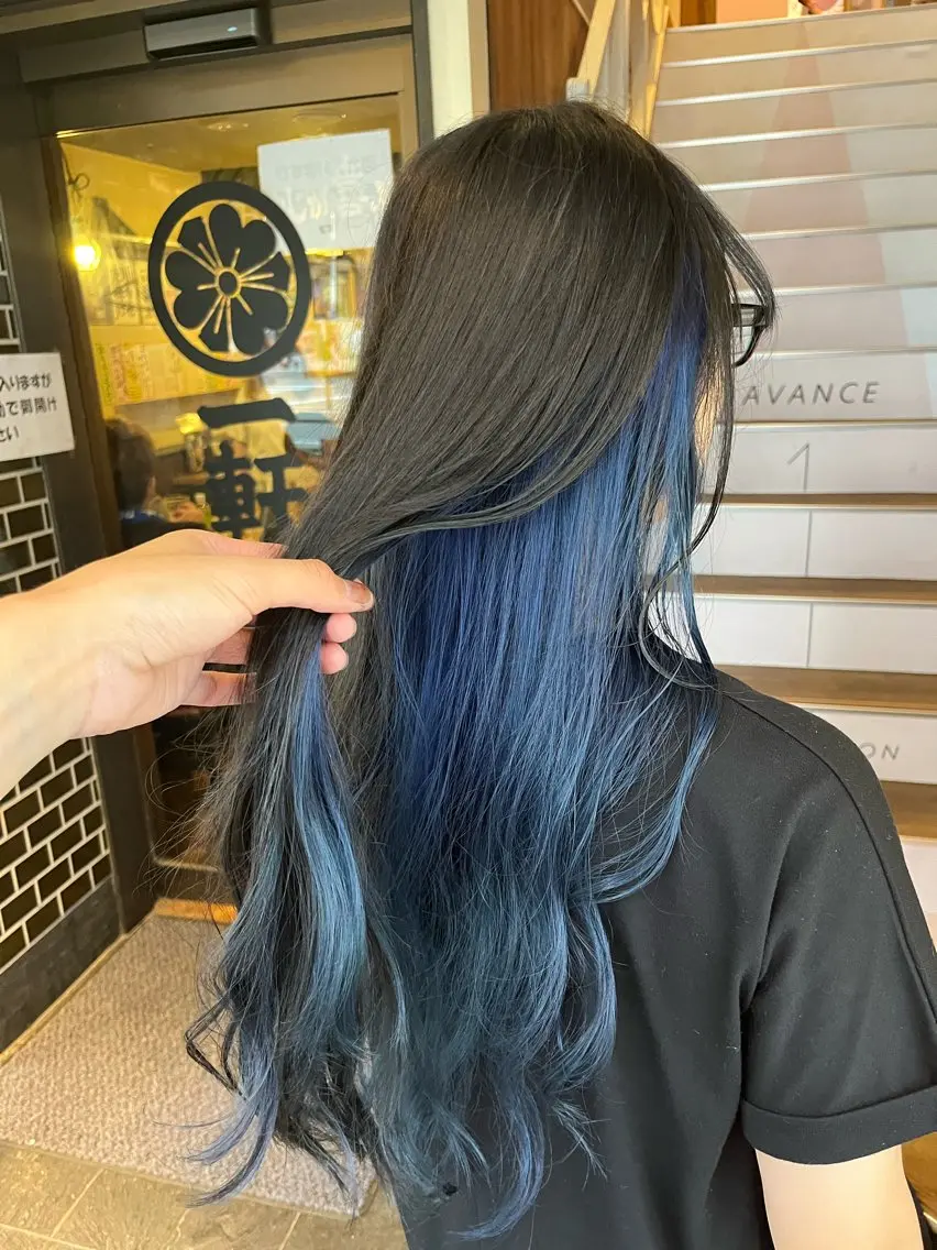 ロング カラー パーマ ヘアアレンジ アディクシーカラー 透明感カラー インナーカラー 【暗め透明感カラー】 【インナー】小島良太のヘアスタイル