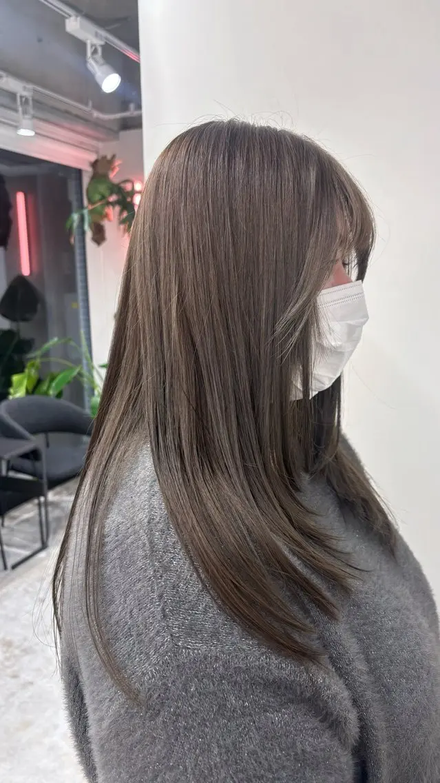 ロング カラー makoto⌇レイヤ ー⌇艶カラー🍒‎のヘアスタイル